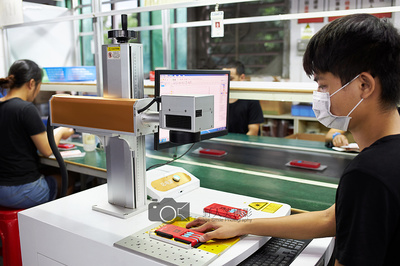 深圳寶安充電寶工廠 專(zhuān)業(yè)車(chē)間攝影與宣傳拍攝服務(wù)